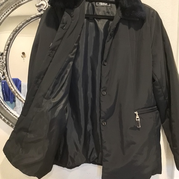 Authentic PRADA Black Synthetic & Fur collar button jacket - Picture 5 of 7